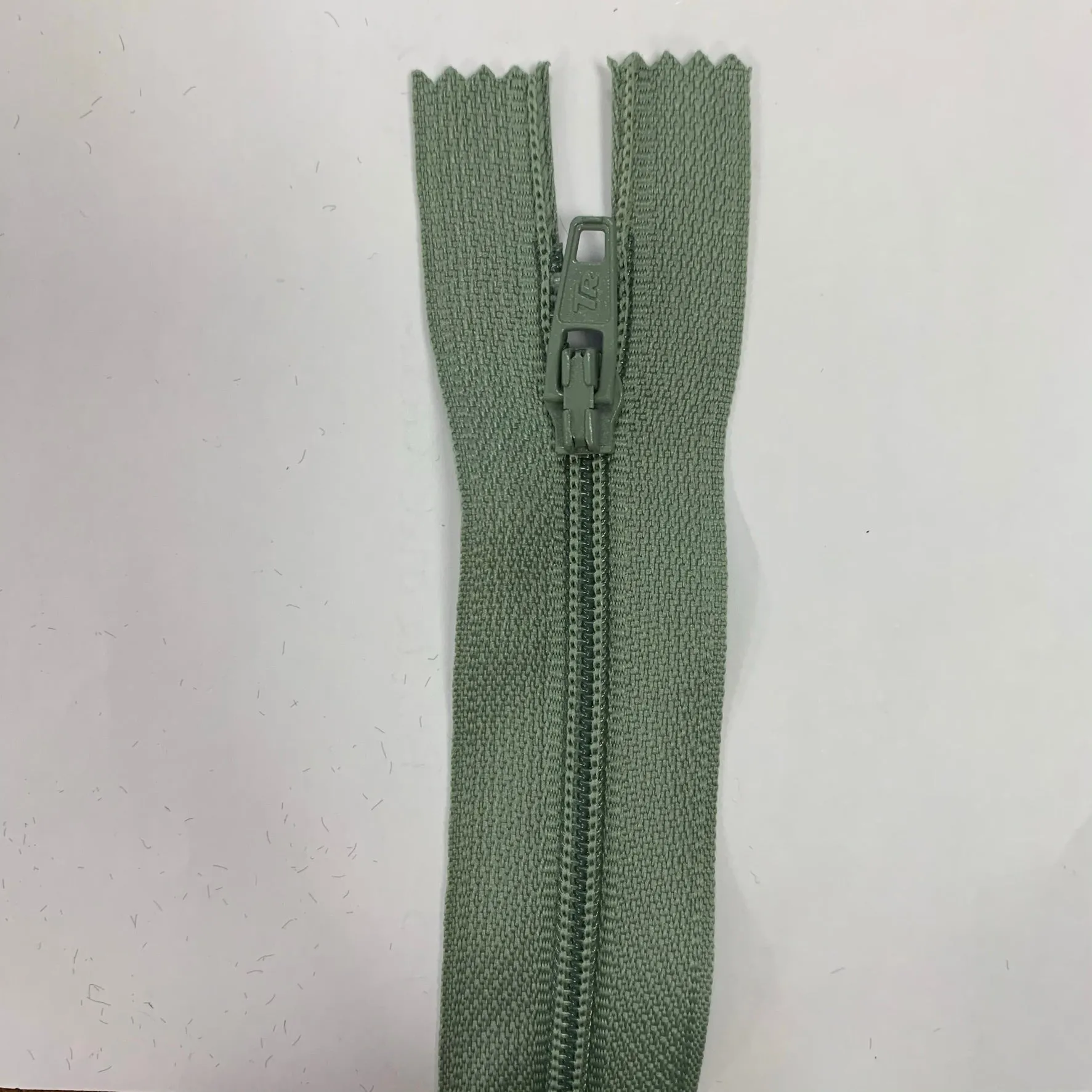 20" / 50cm Nylon Zip  - Select Colour New