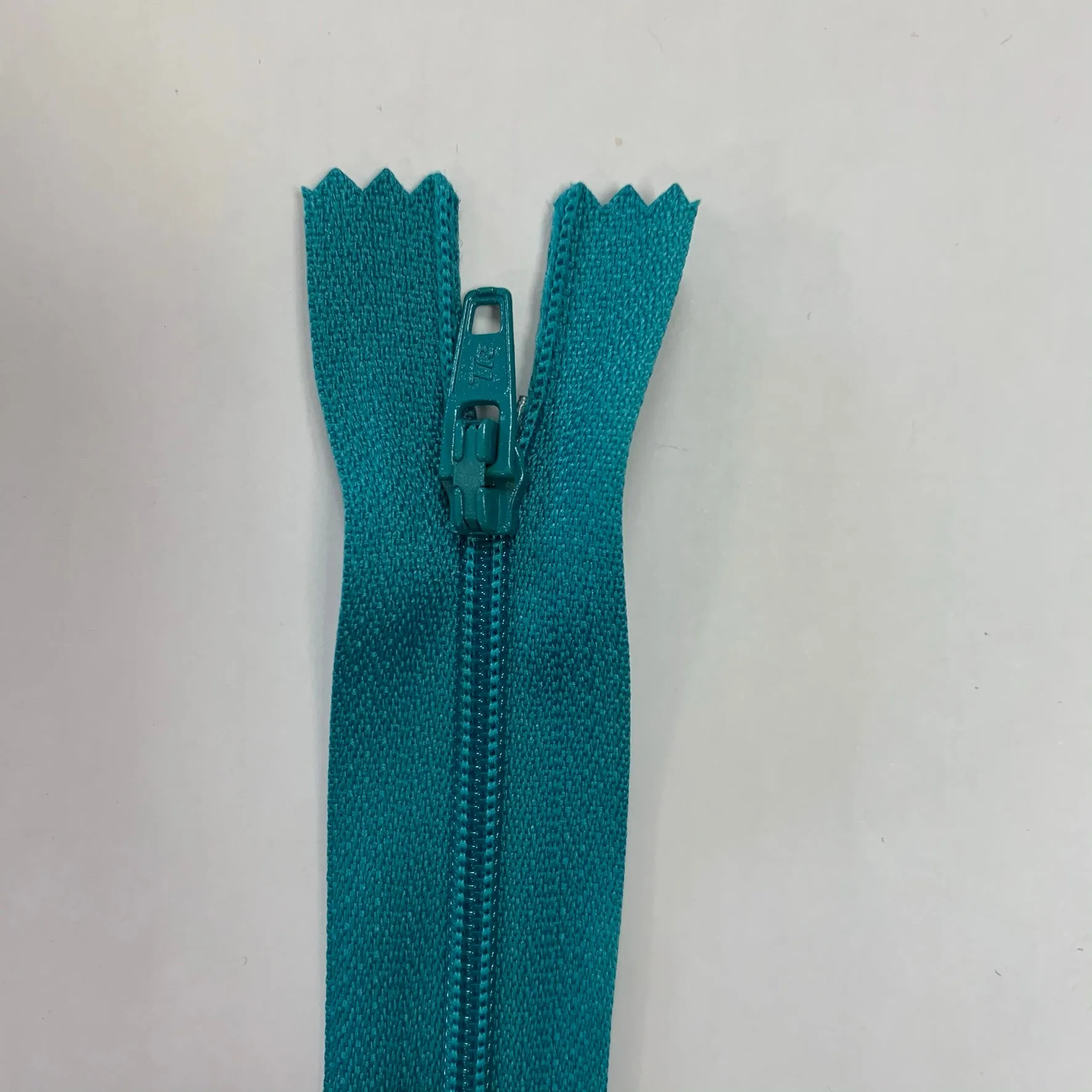 8" / 20cm Nylon Zip  - Select Colour