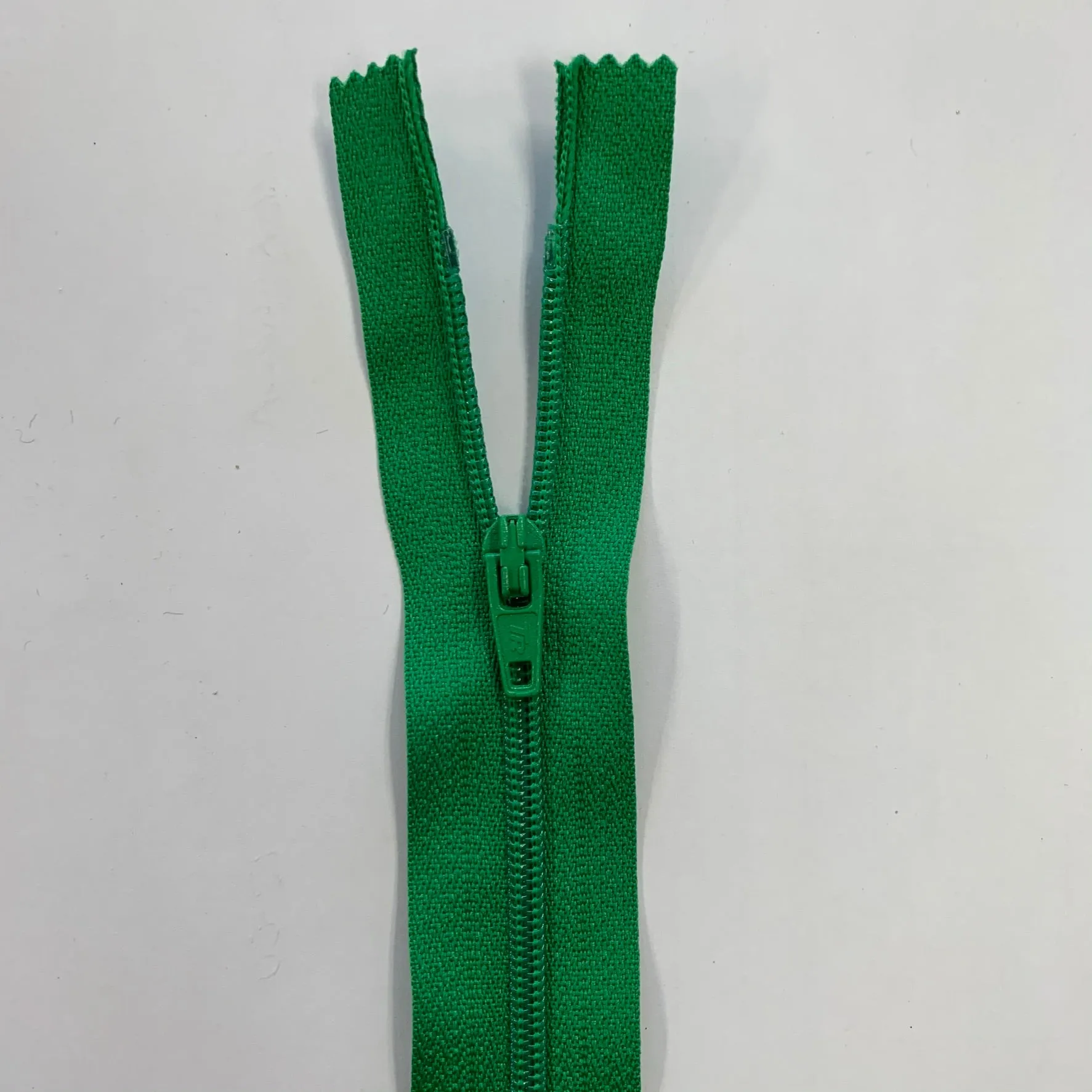 8" / 20cm Nylon Zip  - Select Colour