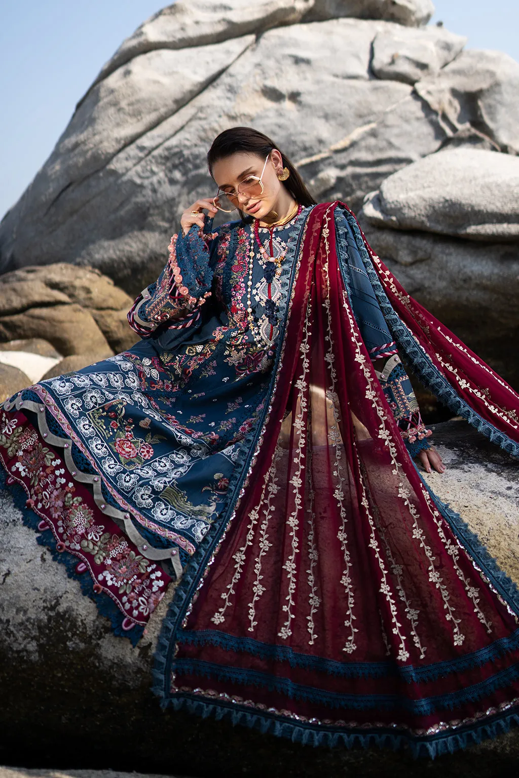 AJR Alif Signature Luxury Lawn by Abbas Jamil Rajpoot – Ayra