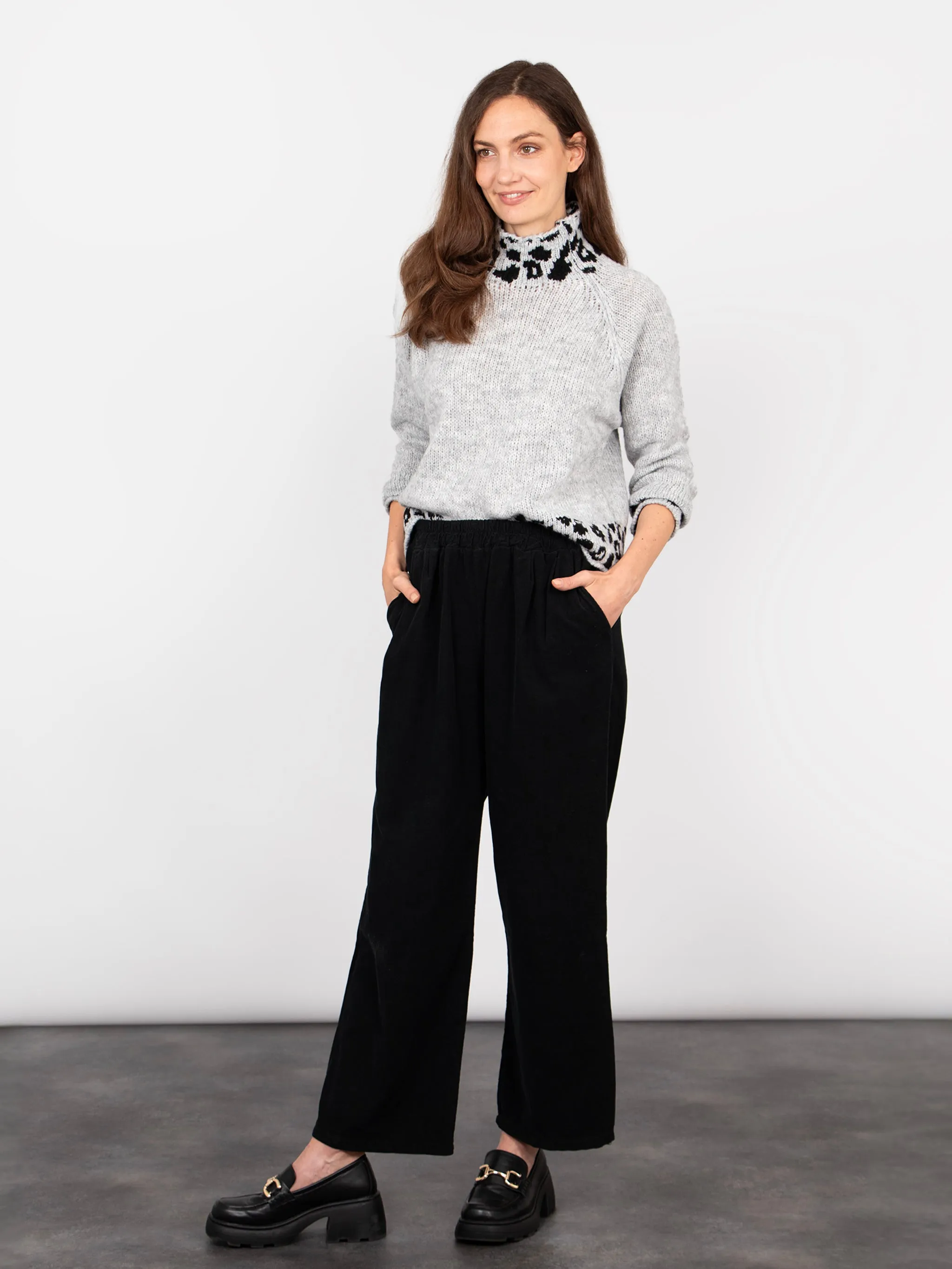 Della Wide Leg Cropped Trousers - Black, Babycord