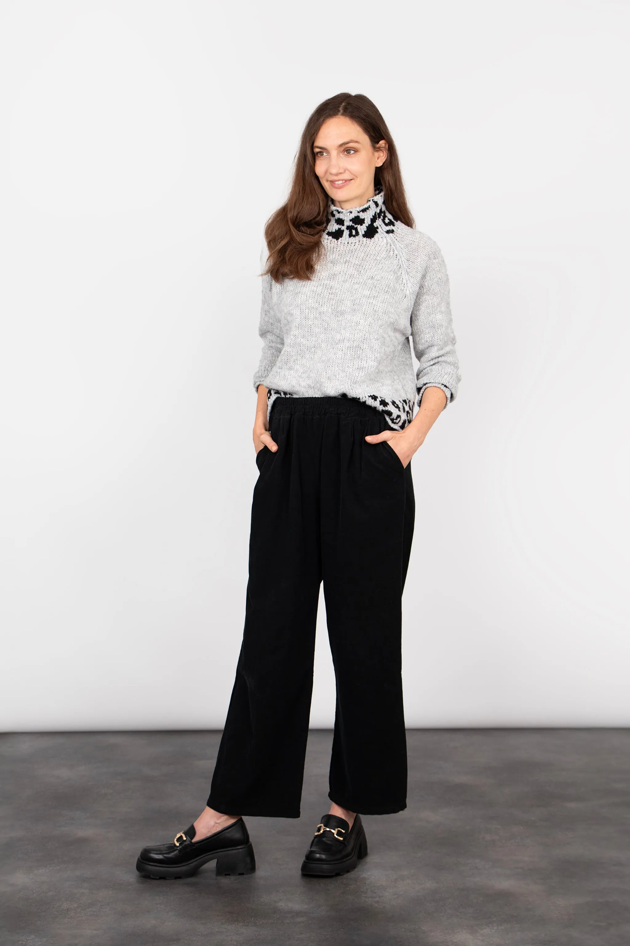 Della Wide Leg Cropped Trousers - Black, Babycord