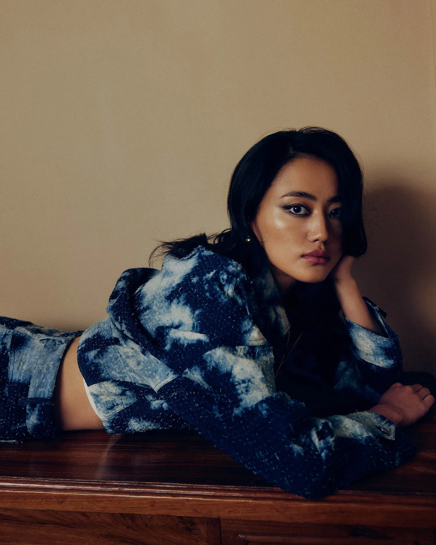 DISTRESSED DENIM CLOUDWASH JACKET