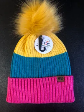 KID'S YELLOW POM POM HAT