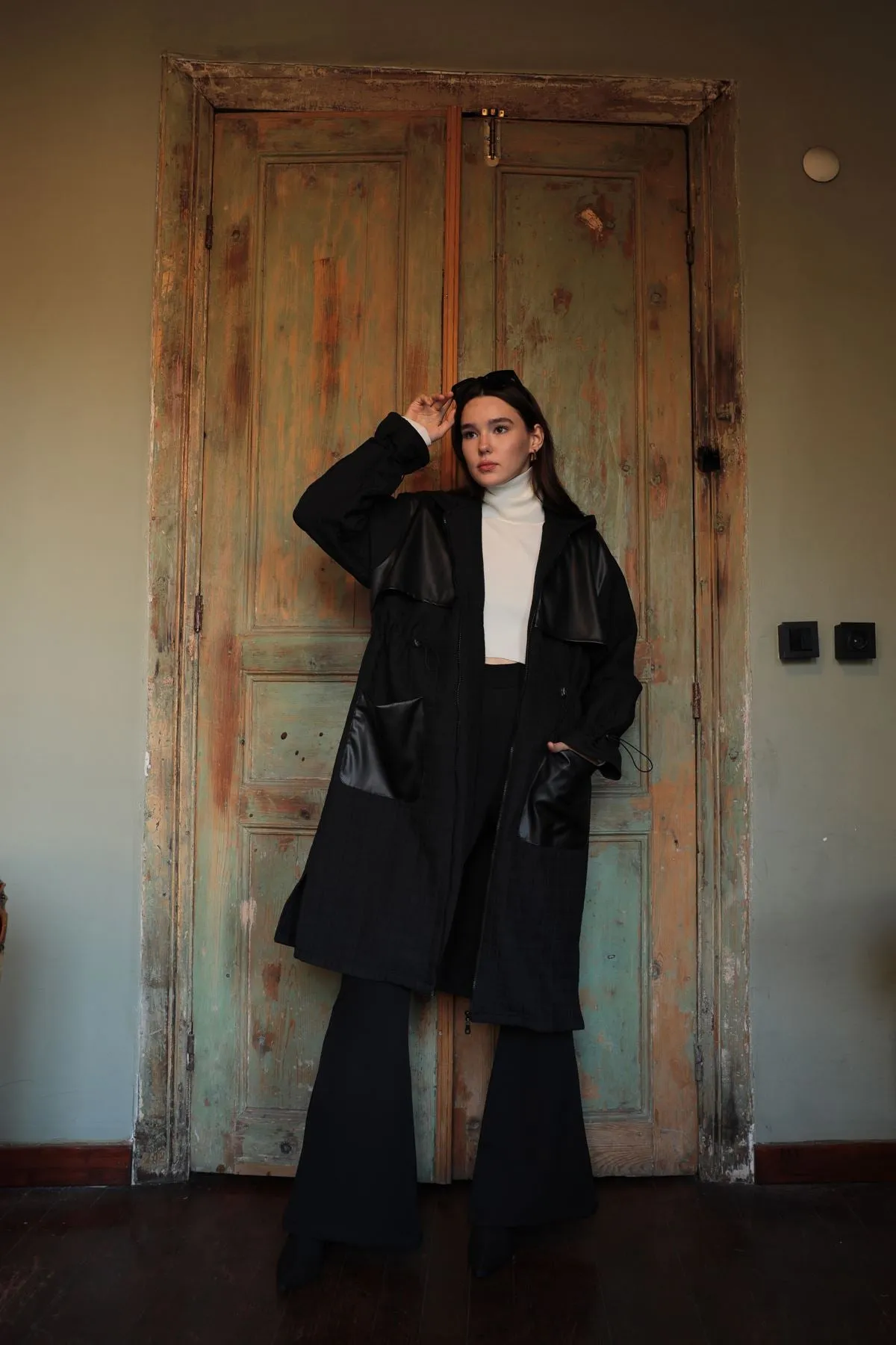 KKT Leather Fabric Jacquard Women's Trench Coat-Black - Zacatelco
