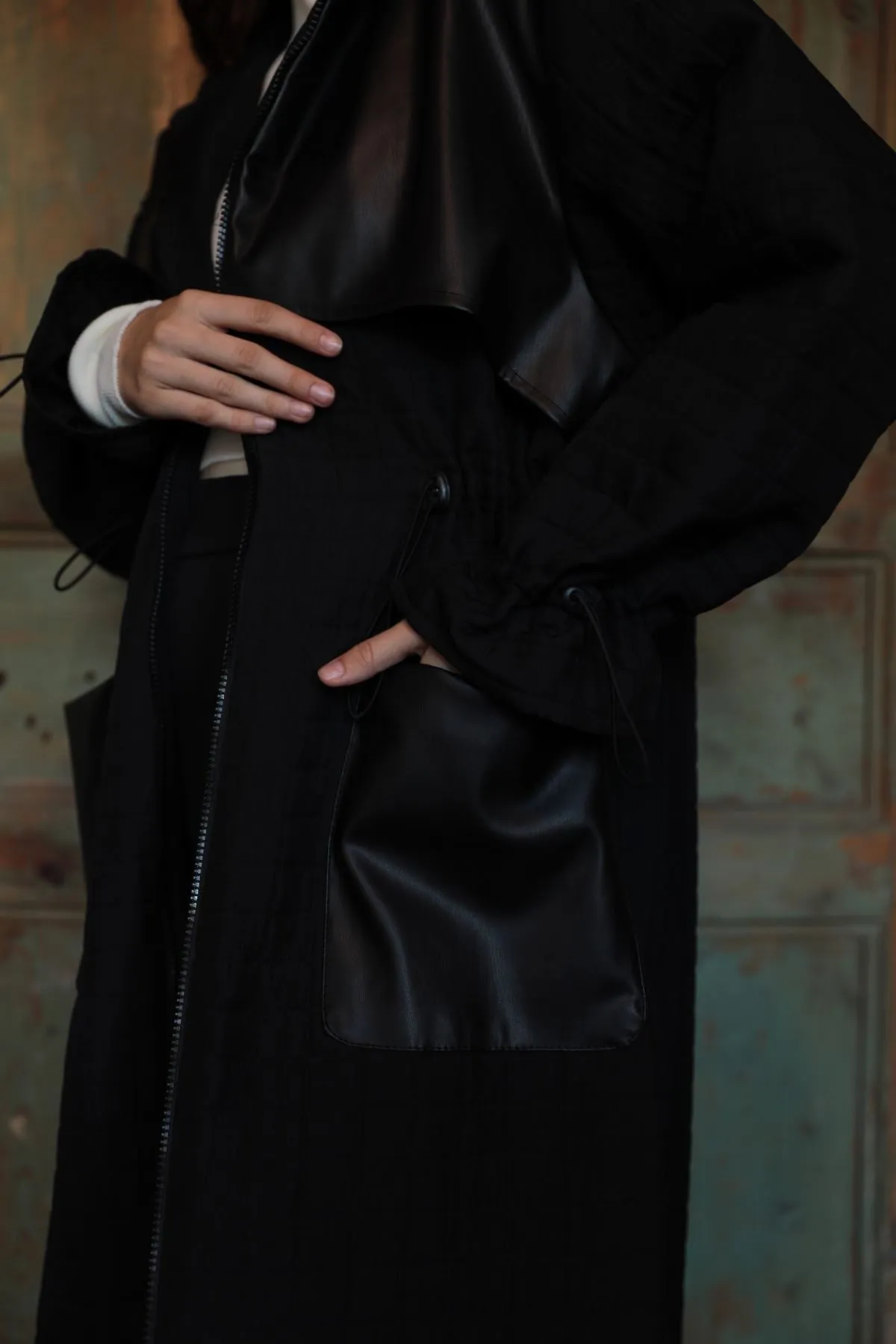 KKT Leather Fabric Jacquard Women's Trench Coat-Black - Zacatelco