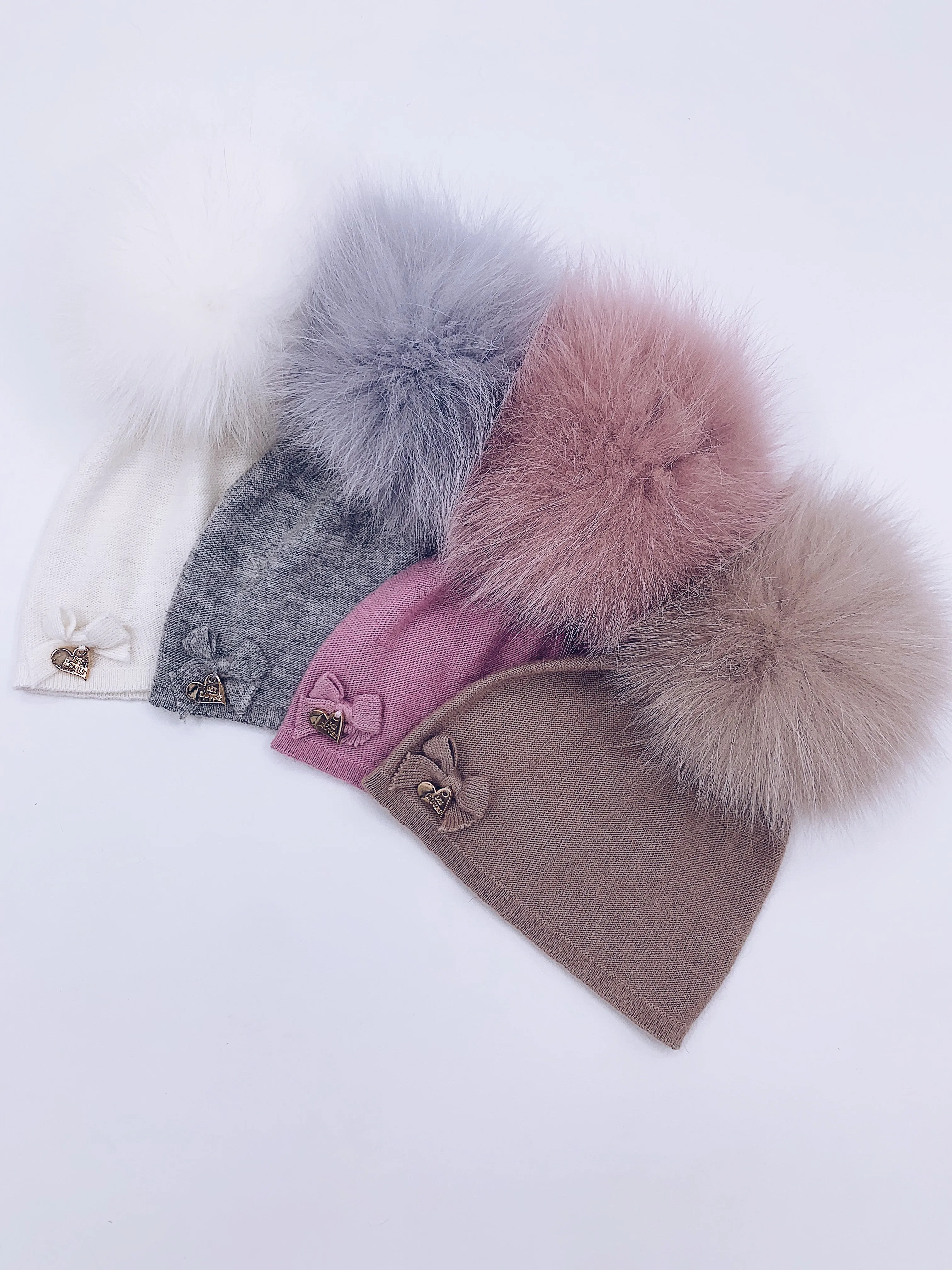 MI LOVES SIGNATURE LUXURIOUS FINE KNIT ANGORA HAT WITH FOX FUR POMPOM (with Bow)