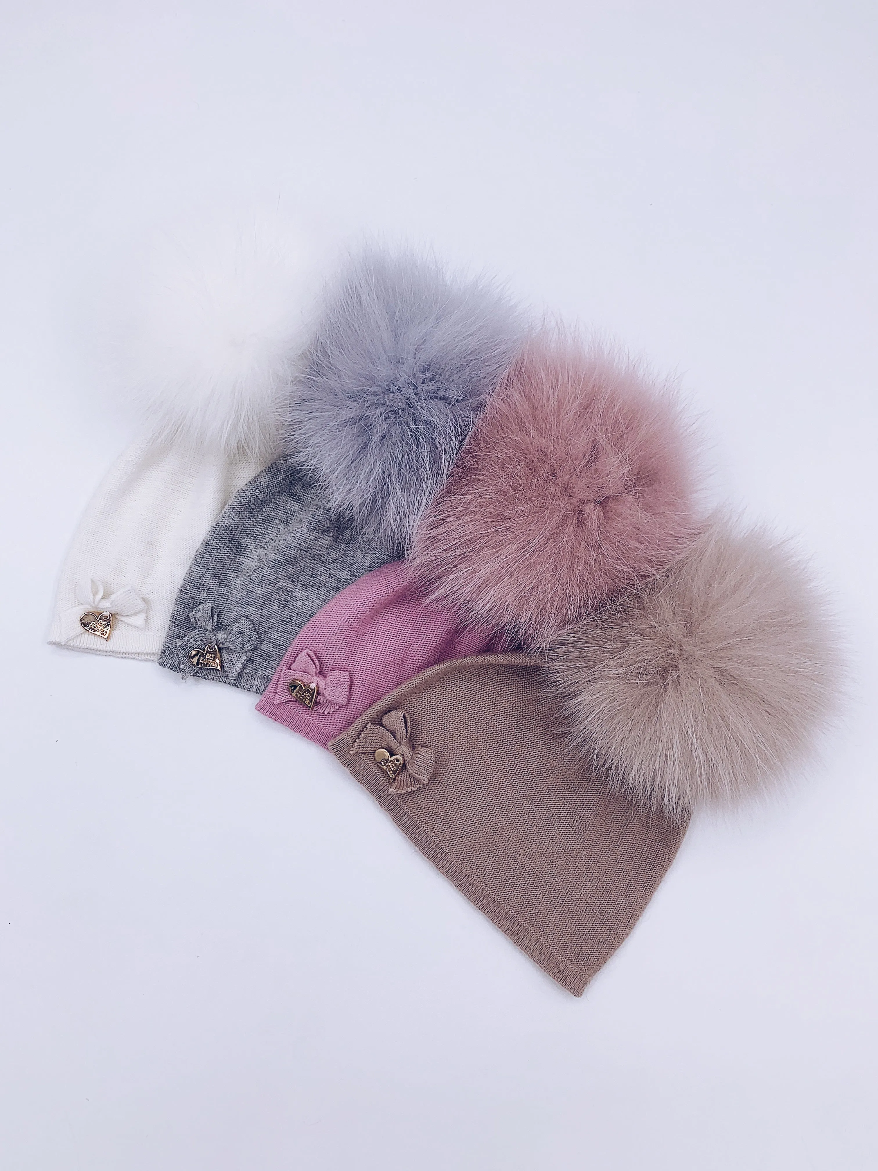 MI LOVES SIGNATURE LUXURIOUS FINE KNIT ANGORA HAT WITH FOX FUR POMPOM (with Bow)