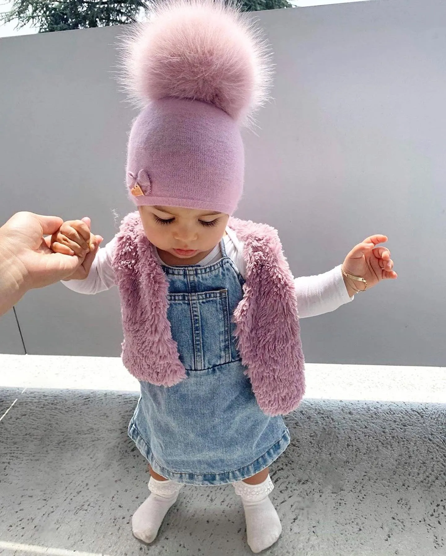 MI LOVES SIGNATURE LUXURIOUS FINE KNIT ANGORA HAT WITH FOX FUR POMPOM (with Bow)
