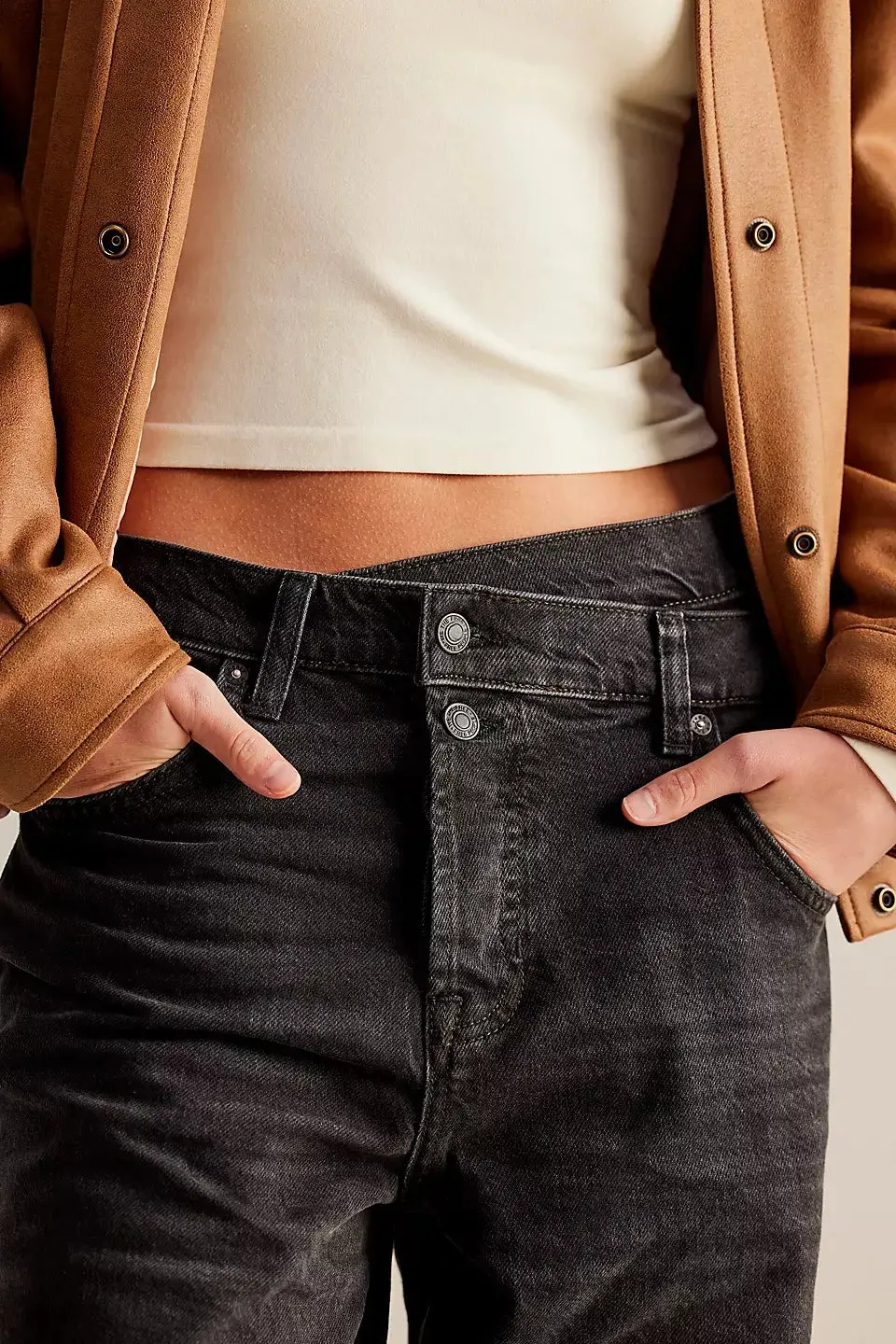 Mid-rise boyfriend jeans