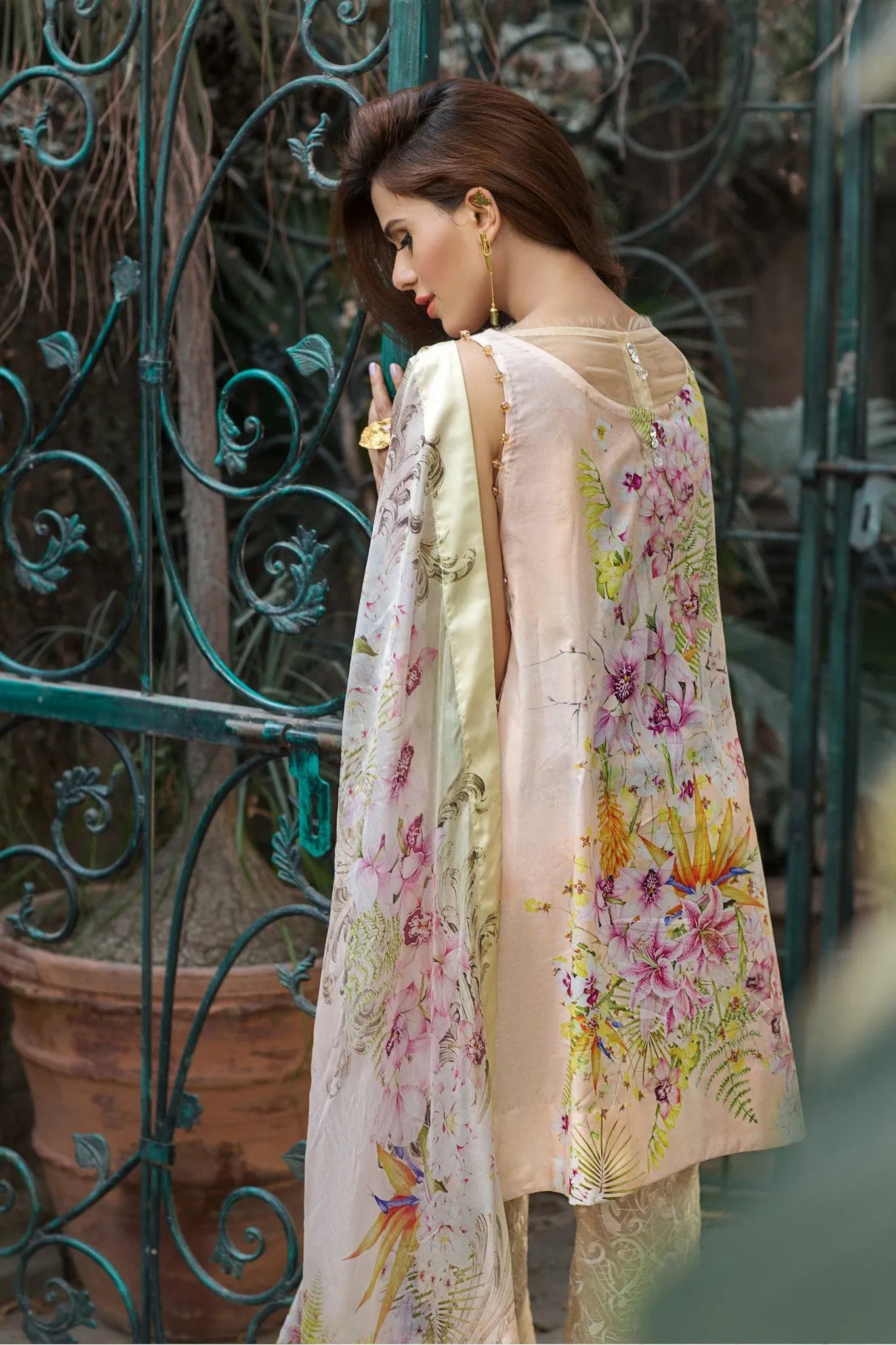 Rungrez Festive Lawn Collection 2016 – L' Orient | Limited Edition