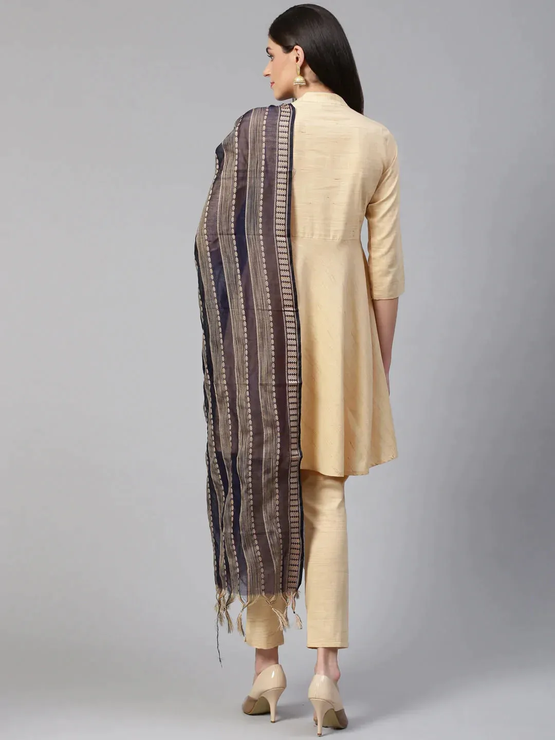 Women Beige Solid Kurta With Trousers & Dupatta
